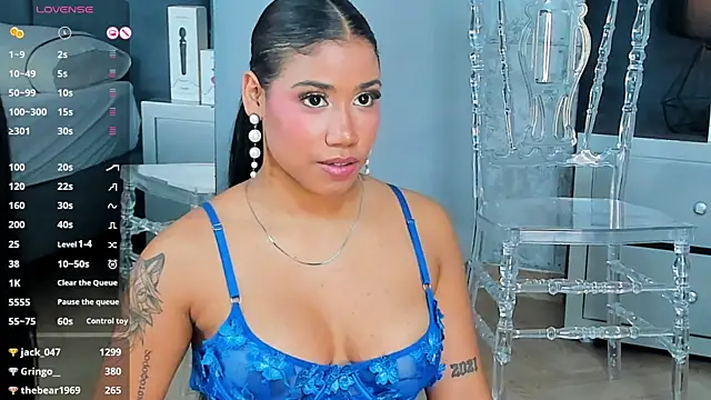 Snapshot of Salome_Diaz_ chatting on 02-17-25, 10:38 Salome Diaz  online show from 02-17-25, 10:38