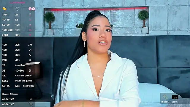 Snapshot of Salome_Diaz_ chatting on 02-18-25, 10:36 Salome Diaz  online show from 02-18-25, 10:36