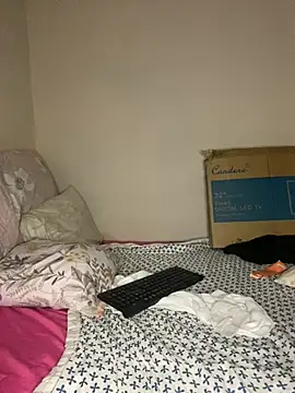 HornyxLadie online show from 04-04-26, 12:50