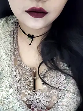 Snapshot of Indian-Nazia chatting on 05-18-26, 06:12 Indian-Nazia online show from 05-18-26, 06:12