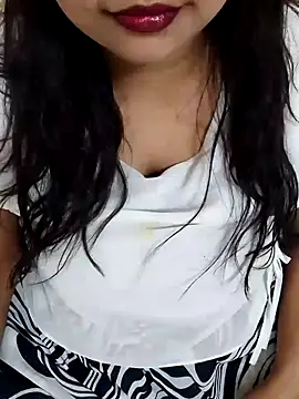 Snapshot of Indian-Nazia chatting on 06-08-26, 11:22 Indian-Nazia online show from 06-08-26, 11:22