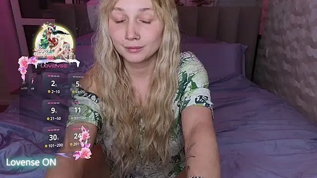 Snapshot of GoodGirl0024 chatting on 02-19-25, 08:20 GoodGirl0024 online show from 02-19-25, 08:20