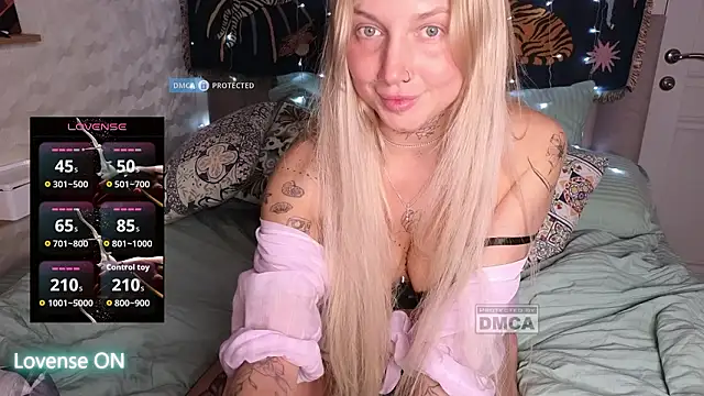 GoodGirl0024 online show from 03-21-26, 08:24