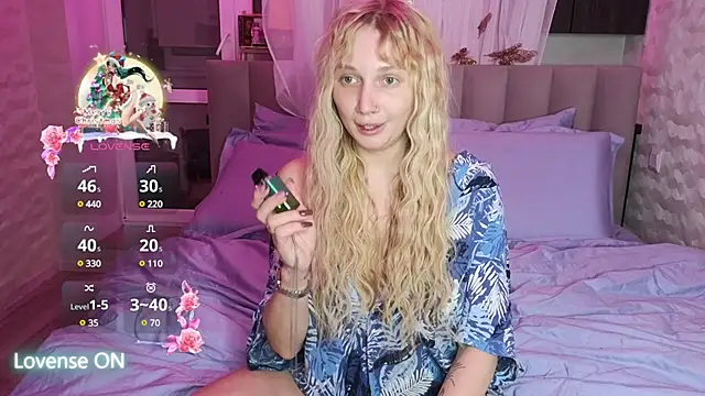 Snapshot of GoodGirl0024 chatting on 02-23-25, 07:49 GoodGirl0024 online show from 02-23-25, 07:49