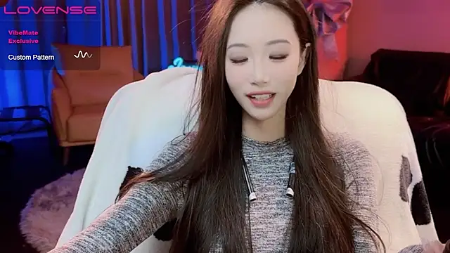 Snapshot of JoooJo_ chatting on 02-25-25, 05:30 JoooJo online show from 02-25-25, 05:30