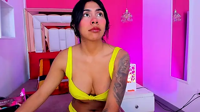 Snapshot of Veronika_horny69 chatting on 03-17-25, 11:31 Veronika horny69 online show from 03-17-25, 11:31