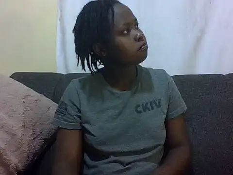 Sweetcecie01 online show from 03-14-26, 09:10