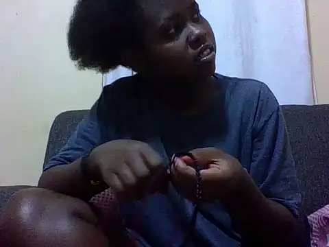 Sweetcecie01 online show from 05-07-26, 08:45