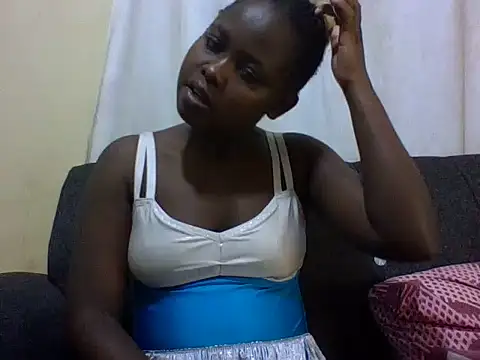 Sweetcecie01 online show from 07-17-26, 10:18