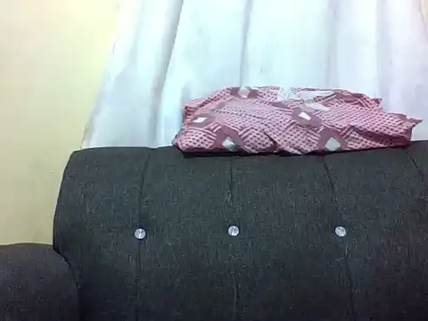 Sweetcecie01 online show from 07-15-26, 10:17