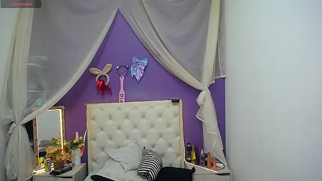 Snapshot of Ingrid_Casas chatting on 02-10-25, 11:13 Ingrid Casas online show from 02-10-25, 11:13