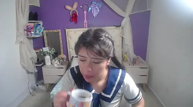 Snapshot of Ingrid_Casas chatting on 01-31-25, 10:21 Ingrid Casas online show from 01-31-25, 10:21