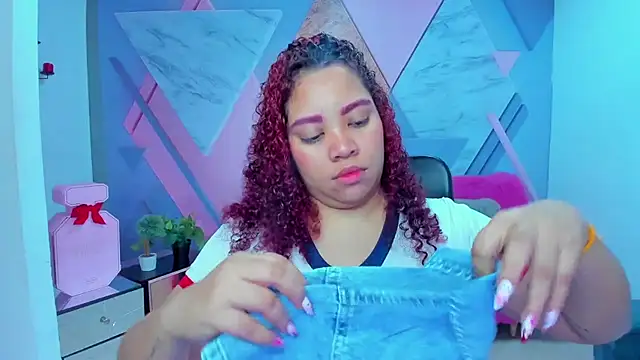 AngelaCoffee online show from 11-14-25, 03:32