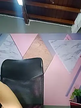 AngelaCoffee online show from 11-18-25, 02:49