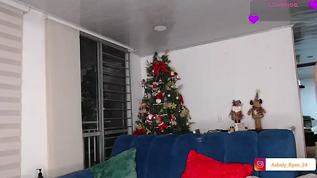 ashely ryan24 online show from 12-01-25, 11:27