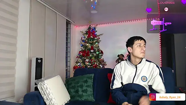 ashely ryan24 online show from 11-19-25, 10:43