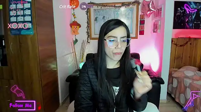 Snapshot of LauGrayJ chatting on 02-24-25, 03:44 LauGrayJ online show from 02-24-25, 03:44