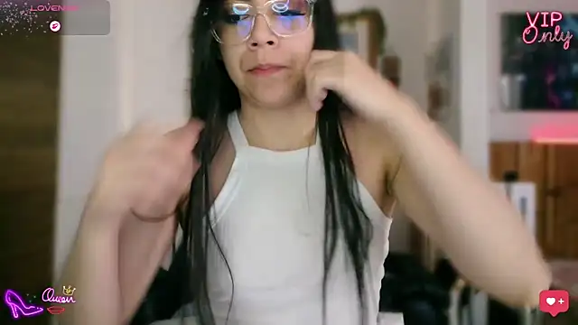 LauGrayJ online show from 04-14-26, 01:27