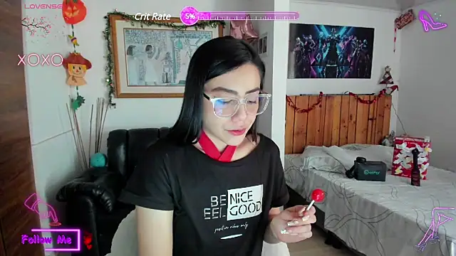 Snapshot of LauGrayJ chatting on 02-19-25, 08:52 LauGrayJ online show from 02-19-25, 08:52
