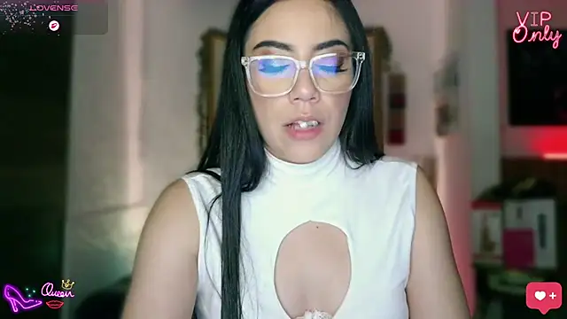 LauGrayJ online show from 04-13-26, 11:09