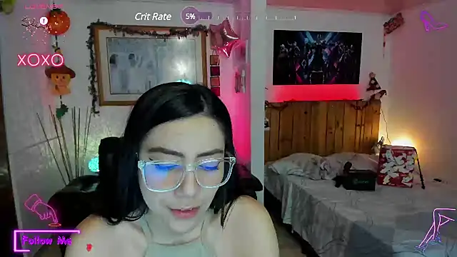 Snapshot of LauGrayJ chatting on 02-04-25, 12:33 LauGrayJ online show from 02-04-25, 12:33