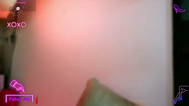 LauGrayJ online show from 11-27-25, 05:30