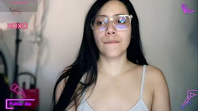 LauGrayJ online show from 11-21-25, 09:58