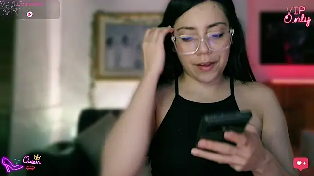 LauGrayJ online show from 04-07-26, 02:35