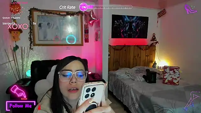 Snapshot of LauGrayJ chatting on 02-09-25, 11:47 LauGrayJ online show from 02-09-25, 11:47