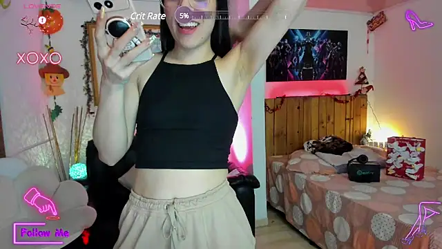 Snapshot of LauGrayJ chatting on 02-25-25, 08:25 LauGrayJ online show from 02-25-25, 08:25