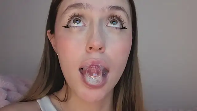 SofiaGc online show from 10-27-25, 03:40