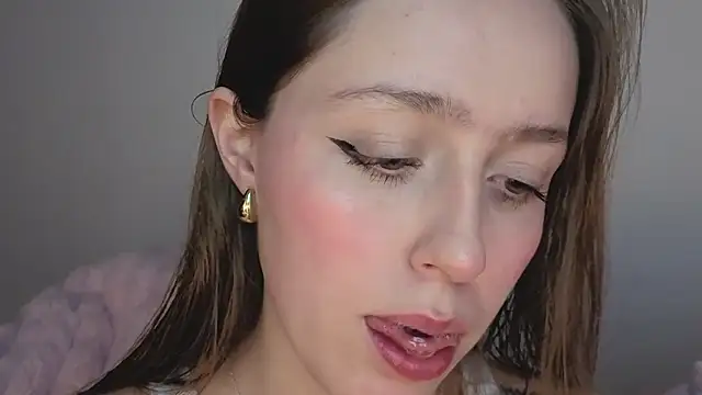 SofiaGc online show from 11-30-25, 04:02