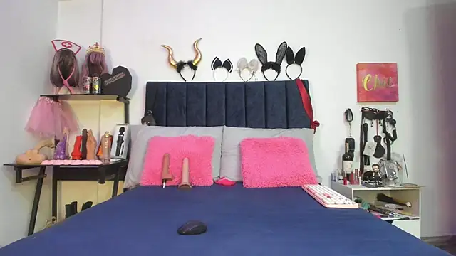 emmily giraldo online show from 06-09-26, 01:34