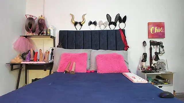 emmily giraldo online show from 03-10-26, 12:20