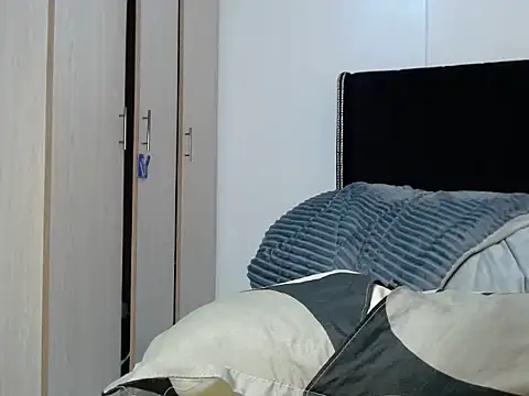 sexxyykittyy online show from 11-25-25, 04:24