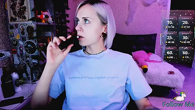 NaniMoore online show from 11-01-25, 08:14