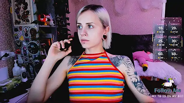 NaniMoore online show from 11-16-25, 08:35