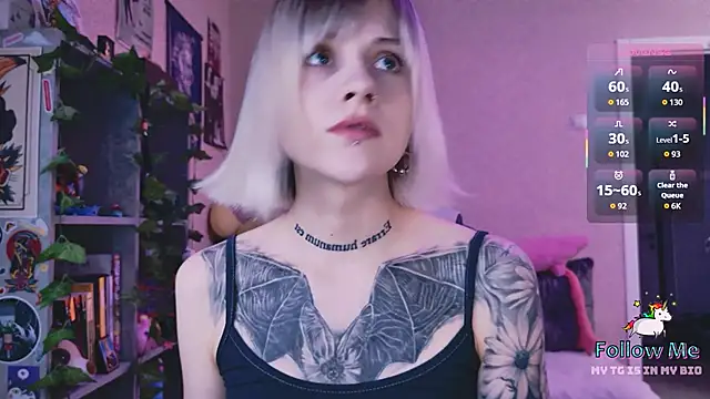 NaniMoore online show from 04-12-26, 08:12