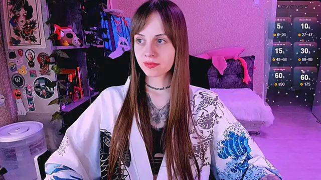 Snapshot of NaniMoore chatting on 02-14-25, 08:05 NaniMoore online show from 02-14-25, 08:05