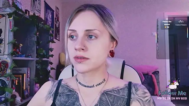 NaniMoore online show from 03-19-26, 08:20