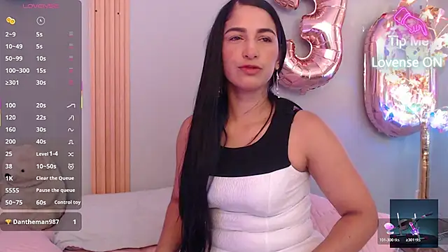 Snapshot of Thayssa_ross chatting on 04-30-26, 02:57 Thayssa ross online show from 04-30-26, 02:57