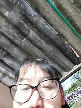 clarita 01 online show from 11-25-25, 12:16