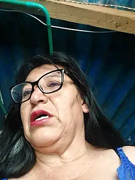 clarita 01 online show from 04-13-26, 02:21