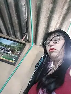 clarita 01 online show from 10-20-25, 11:33