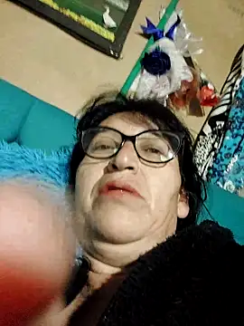 clarita 01 online show from 10-02-25, 10:51