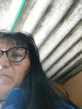 clarita 01 online show from 10-27-25, 11:44