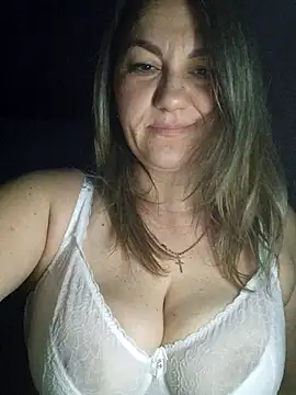 Ant0nina online show from 12-17-25, 10:26