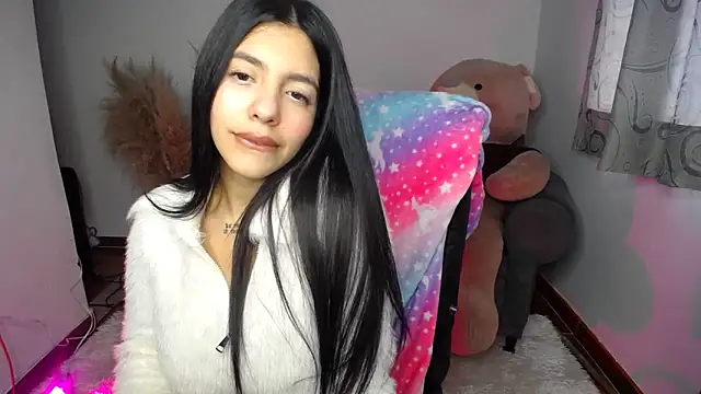 Snapshot of Alin_Aly chatting on 10-14-25, 05:46 Alin Aly online show from 10-14-25, 05:46