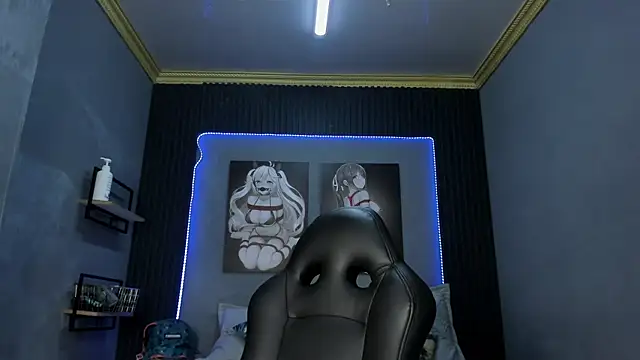 Snapshot of Ethan_lennox chatting on 11-18-25, 03:26 Ethan lennox online show from 11-18-25, 03:26