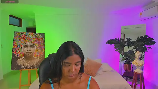 JANYLOVE   online show from 04-17-26, 10:51